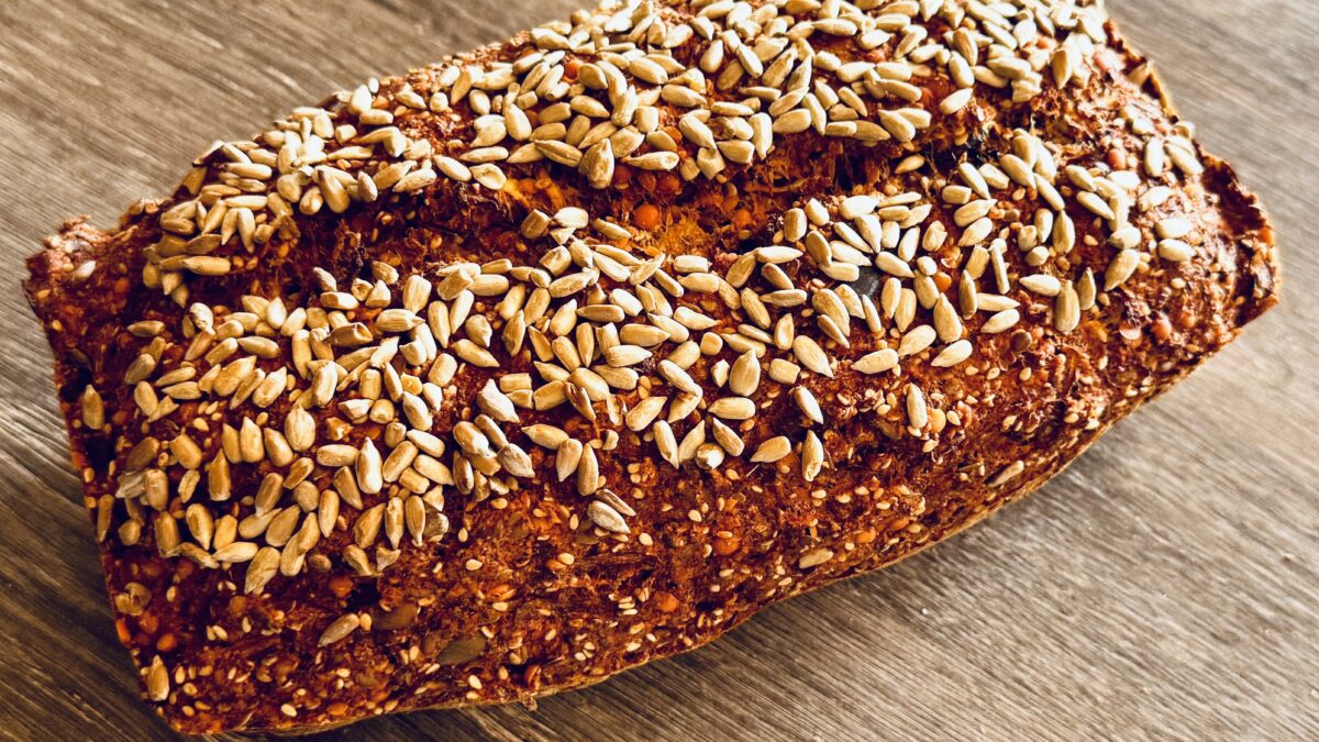Karotten-Zucchini-Linsenbrot